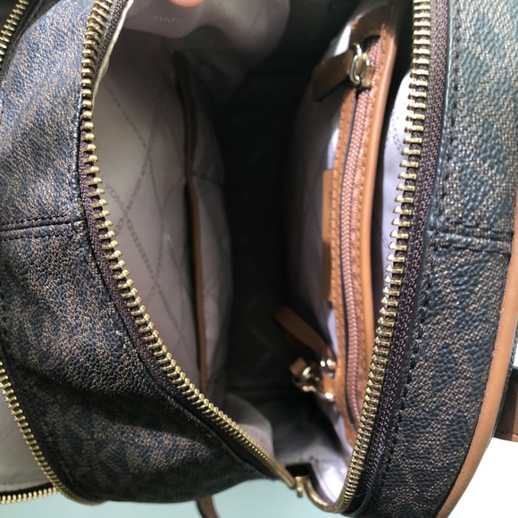 Michael Kors Large Backpack EUC - Picture 10 of 12